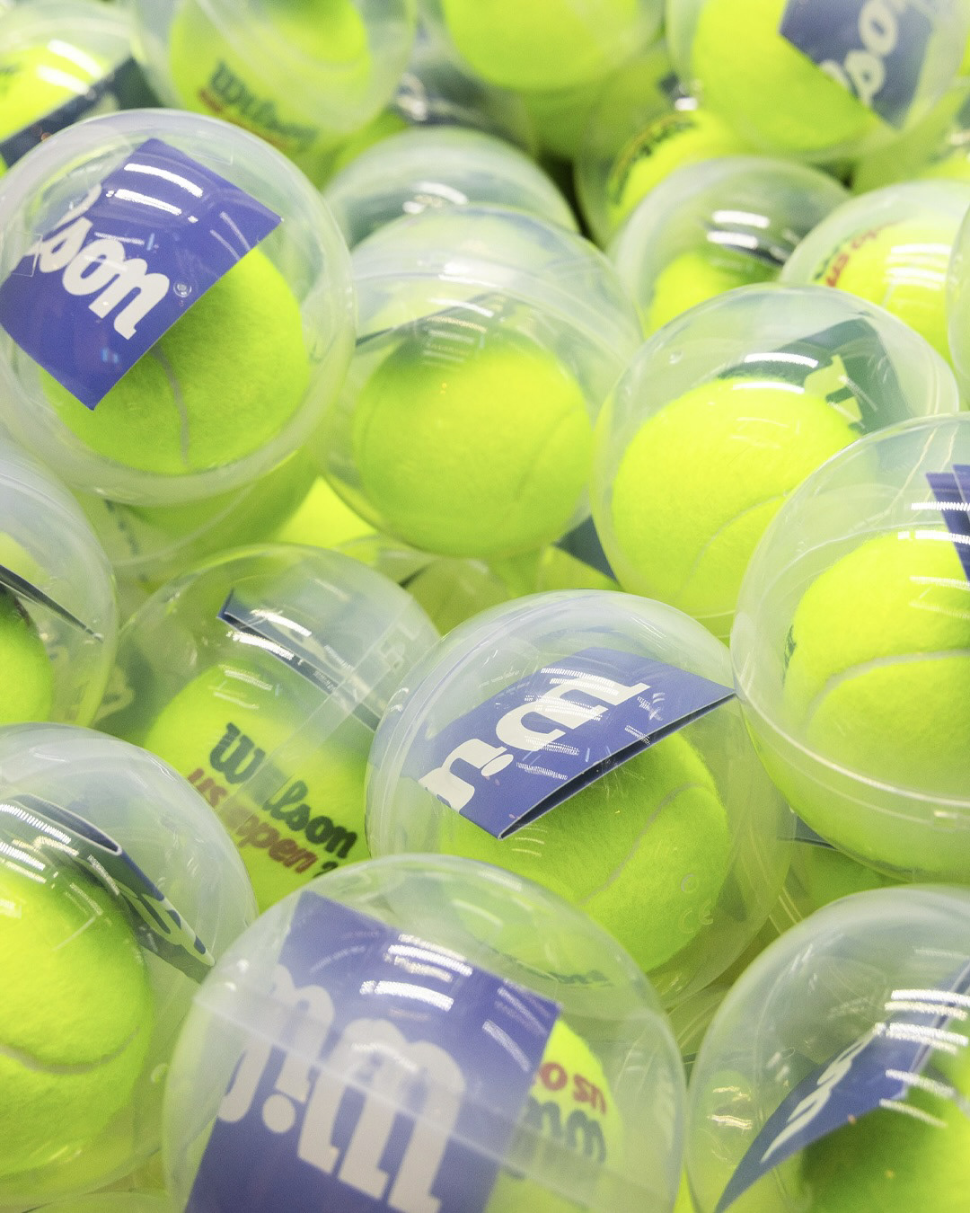 Custom Wilson Tennis Club tennis balls